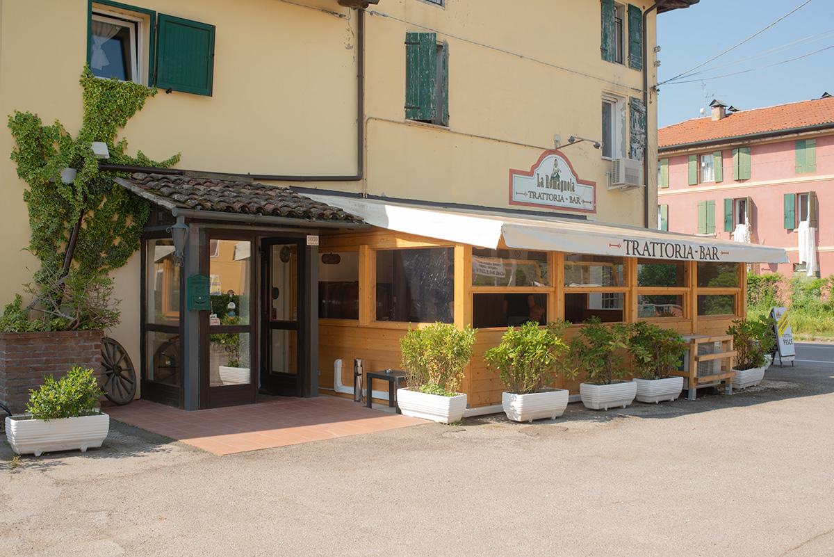 Ingresso della trattoria La Romagnola
